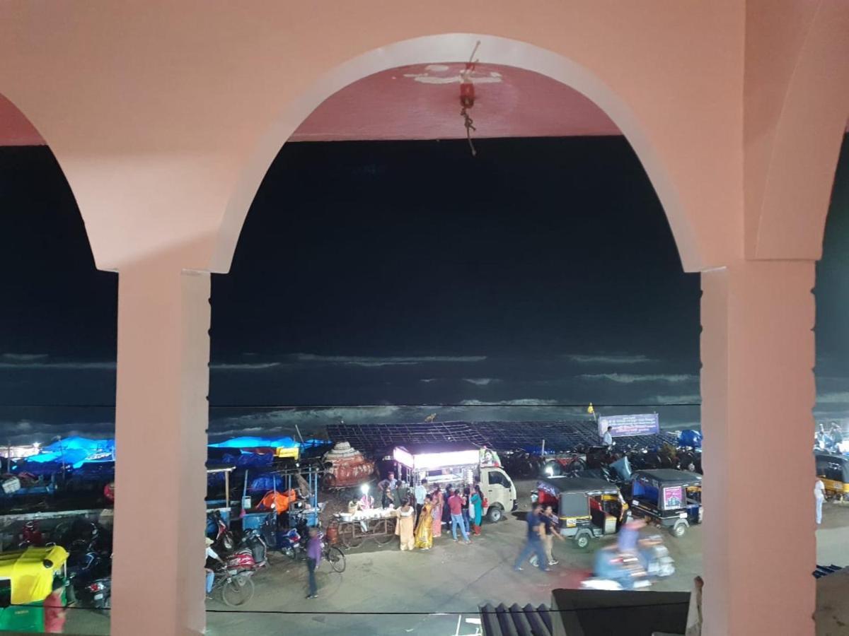Shreekhetra Hotel Puri Esterno foto