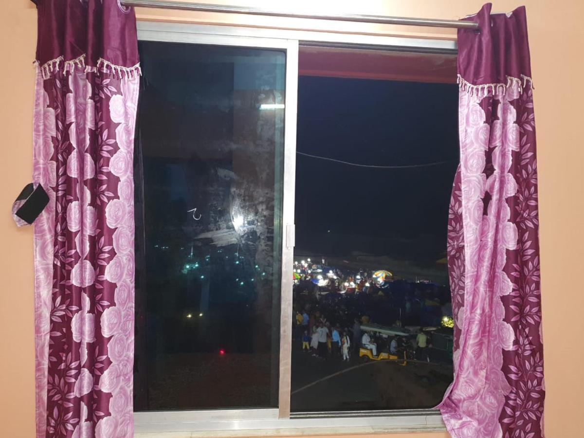 Shreekhetra Hotel Puri Esterno foto